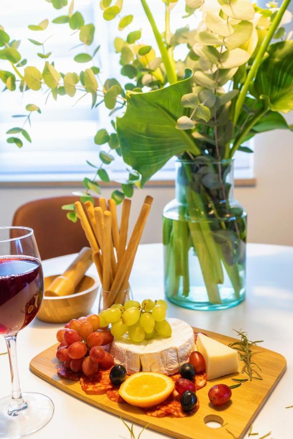 Olive Apartment